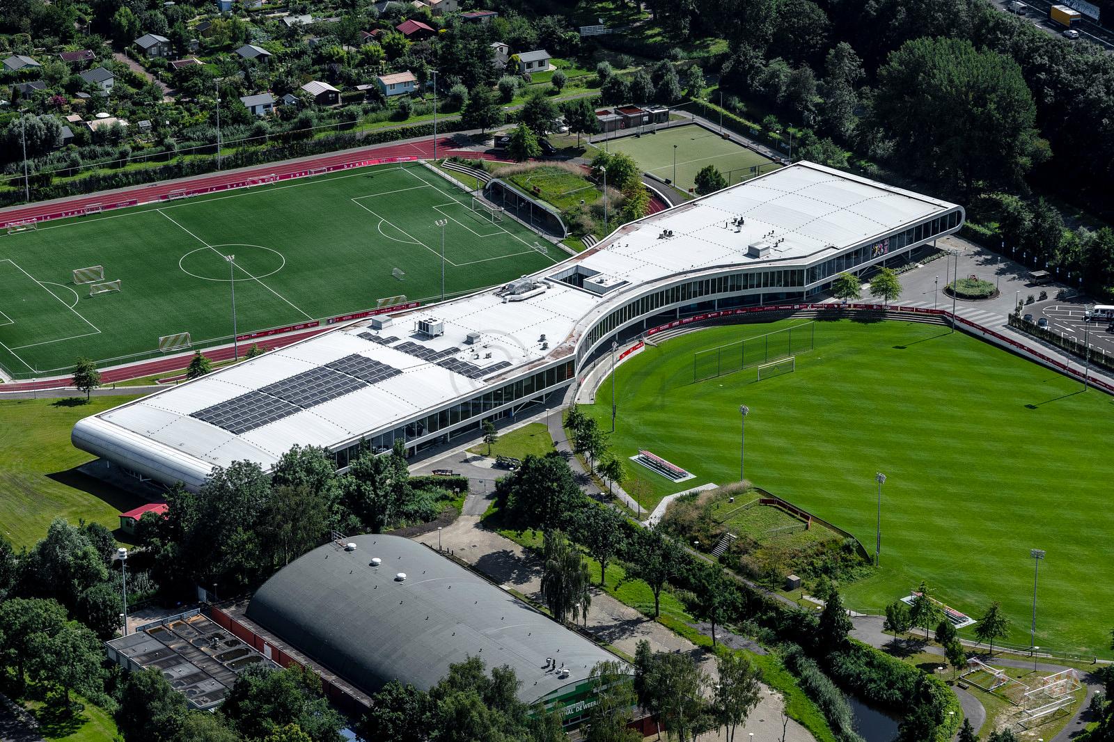 Adult swimming lesson at Win and Swim in Amsterdam Noord